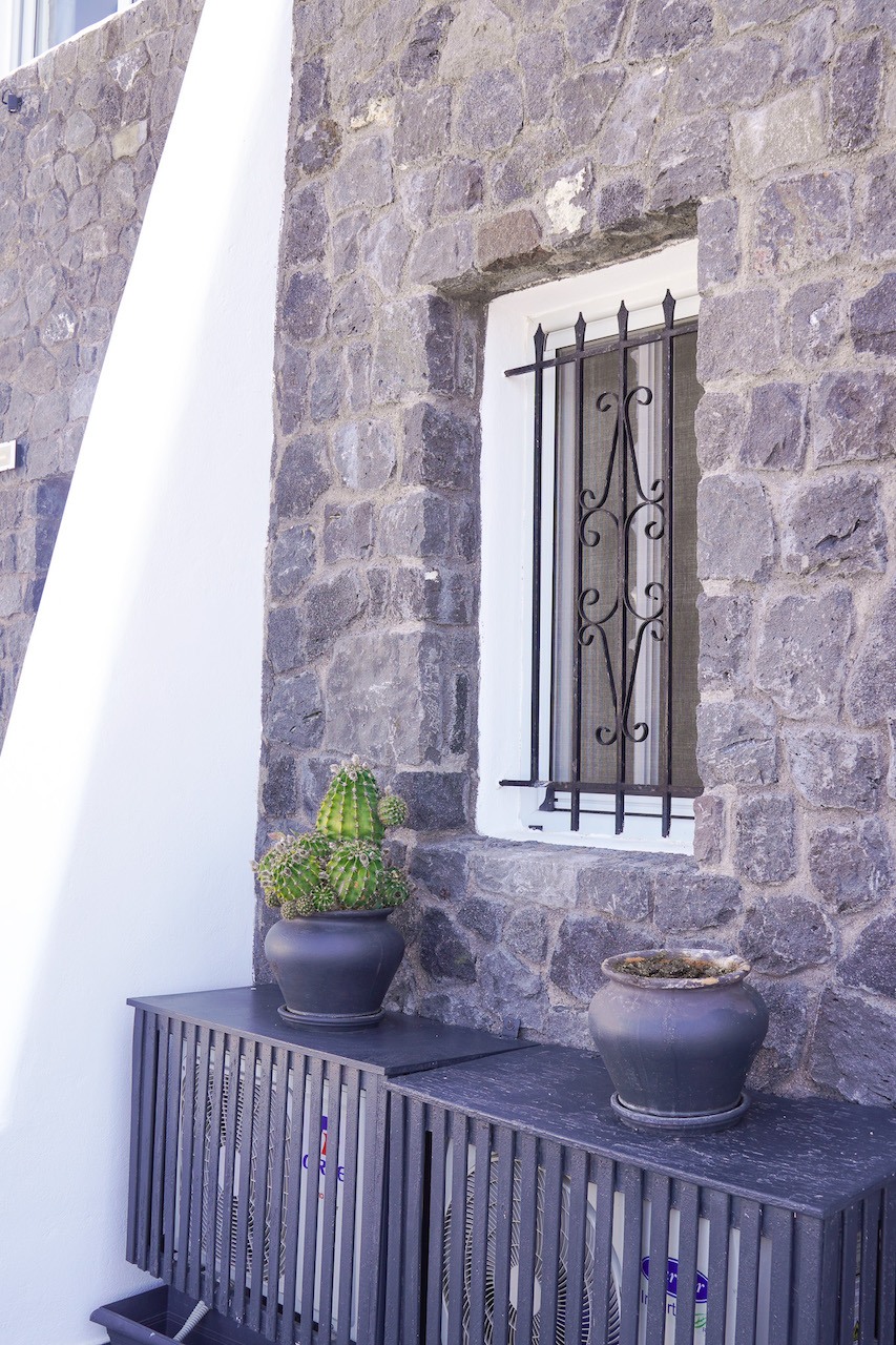 agali houses, greek architecture, stone, window, Fira, Santorini 